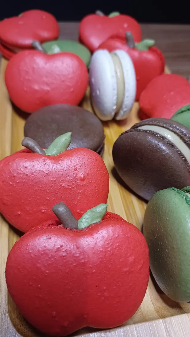 Macarons em formato de maçã